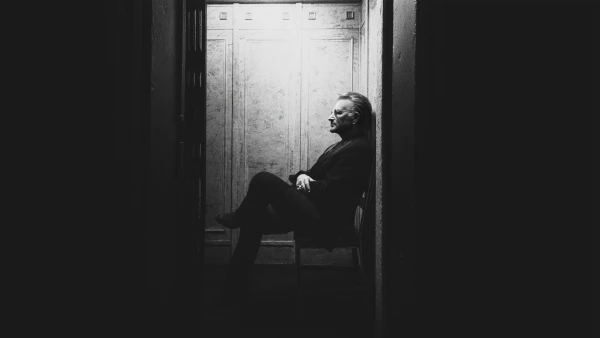 Bono: Câu Chuyện Về Sự Buông Bỏ - Bono: Stories of Surrender