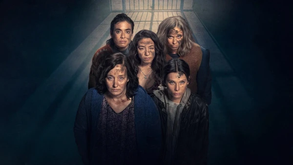 Dưới Lớp Bùn - In the Mud