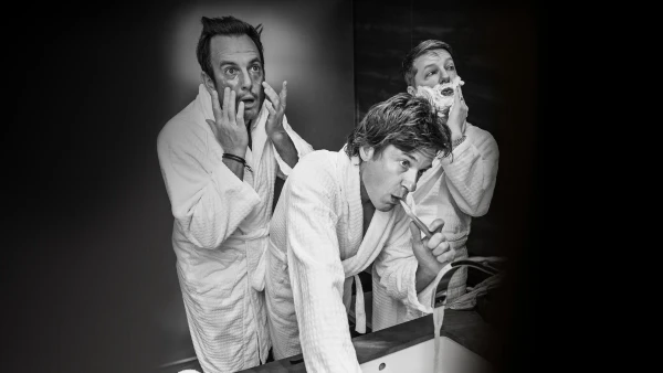 Hội Ngu Ngơ Đi Lưu Diễn - SmartLess: On the Road